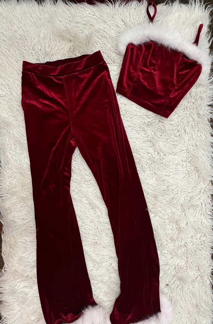 Wallflower Red Velvet Set Size Small Cami Top and Flare Pants w/Faux Fur Trim